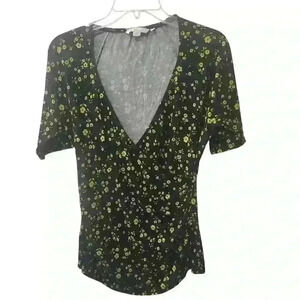 Boden Black With Yellow Floral Deep V Side Ruching Short Sleeve Blouse. Size 10